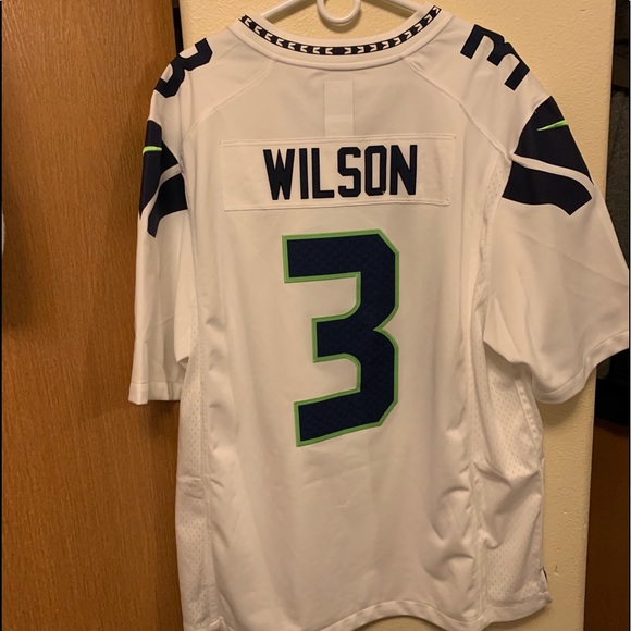 Russel Wilson authentic Jersey - Picture 2 of 4
